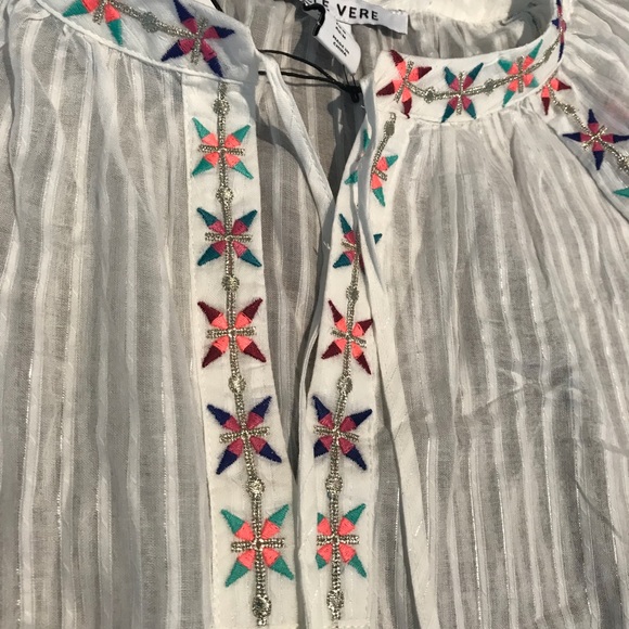 BELLE VERE Embroidered Blouse - Picture 5 of 8